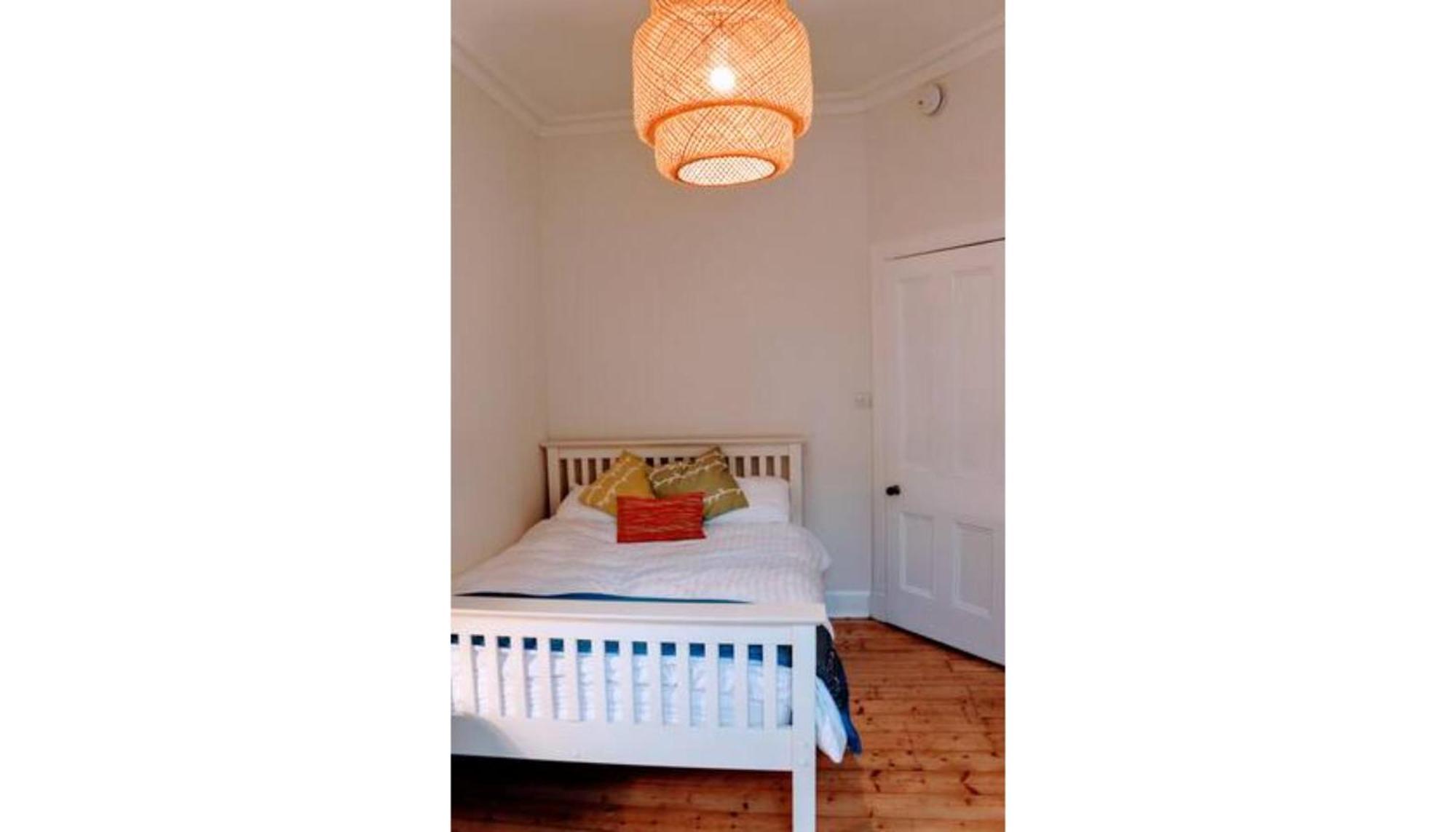 Bright Modern Arthurs Seat 2 Bedroom Apartment Единбург Екстер'єр фото